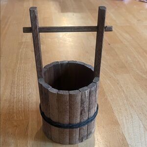 Rustic Brown Wooden Bucket Wishing Well Decorative Floral Arrangement Holder